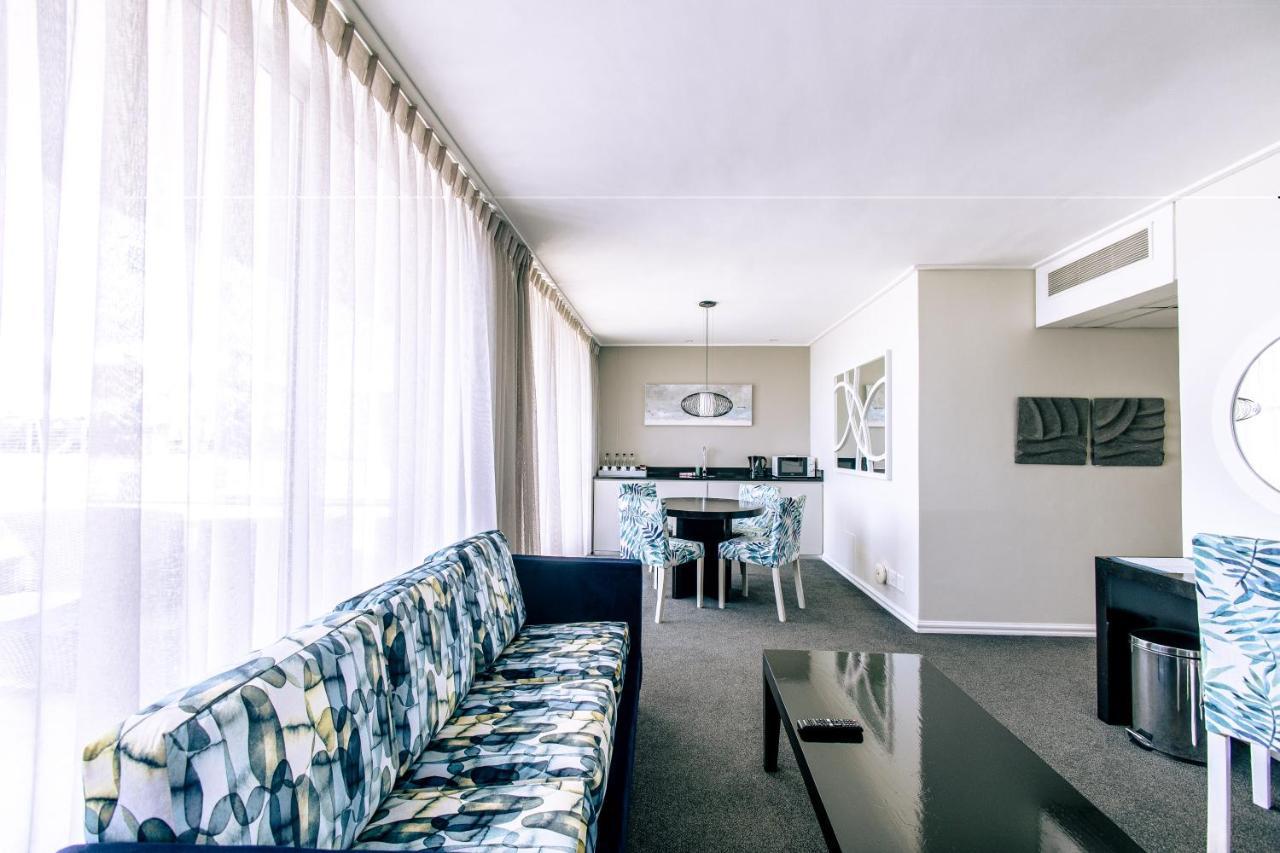 Hotel Lagoon & Cape Town