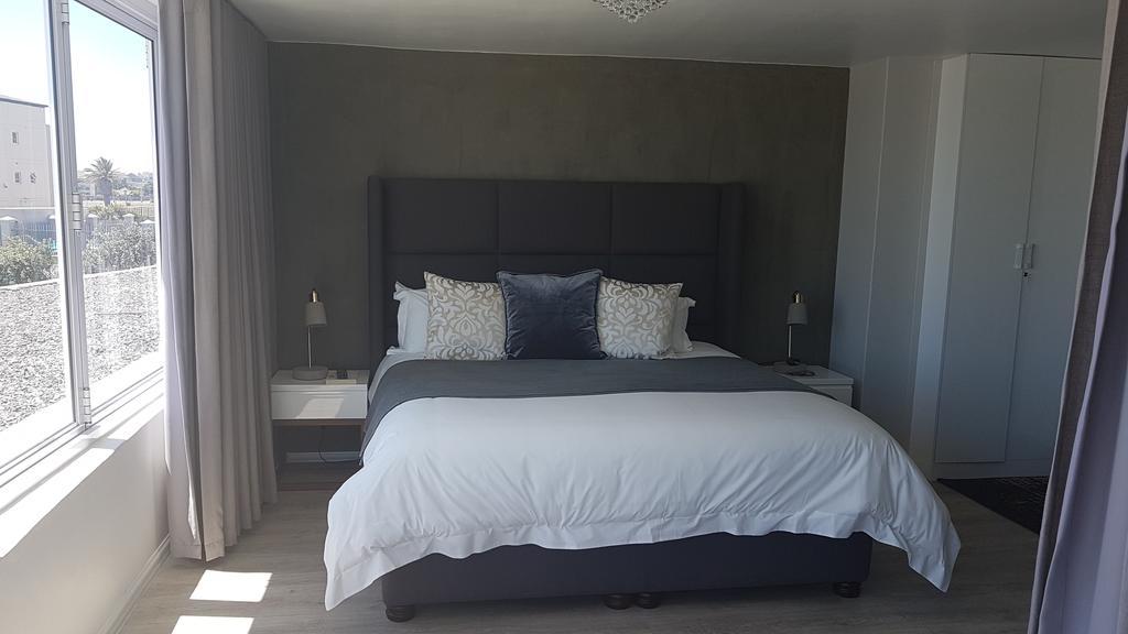 Lagoon & Hotel Cape Town